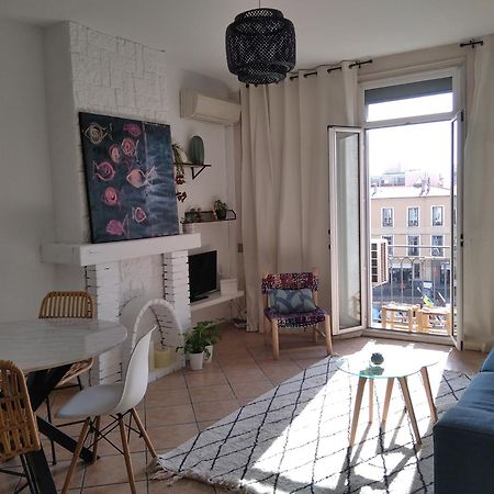 Grand T2 Au Coeur De Ville Avec Vue Sur Quais Et Mer Sete Exterior photo